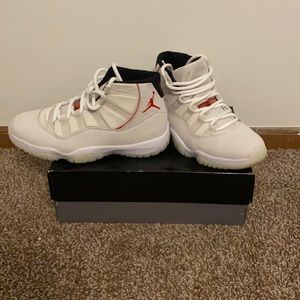 Jordan Retro 11 “Platinum Tint”
